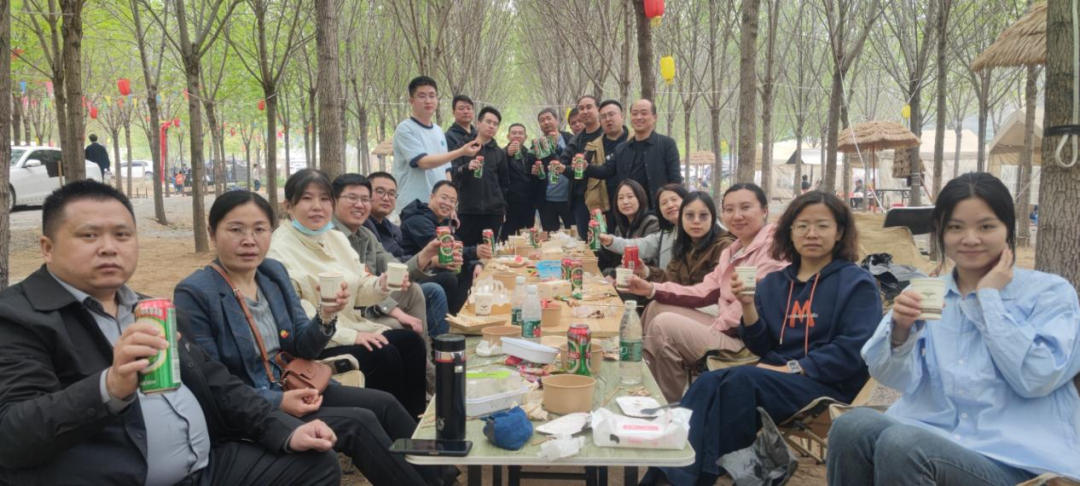 春日聚首绽活力，龙泉湖畔现芳华——河北乾骥律师事务所党建、团建活动圆满举行